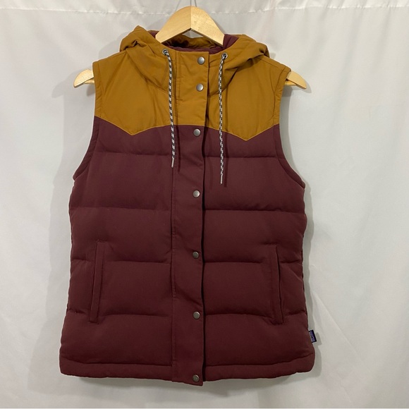 Patagonia Bivy Hooded Down Filled Puffer Vest in Maroon Rare - Picture 4 of 16